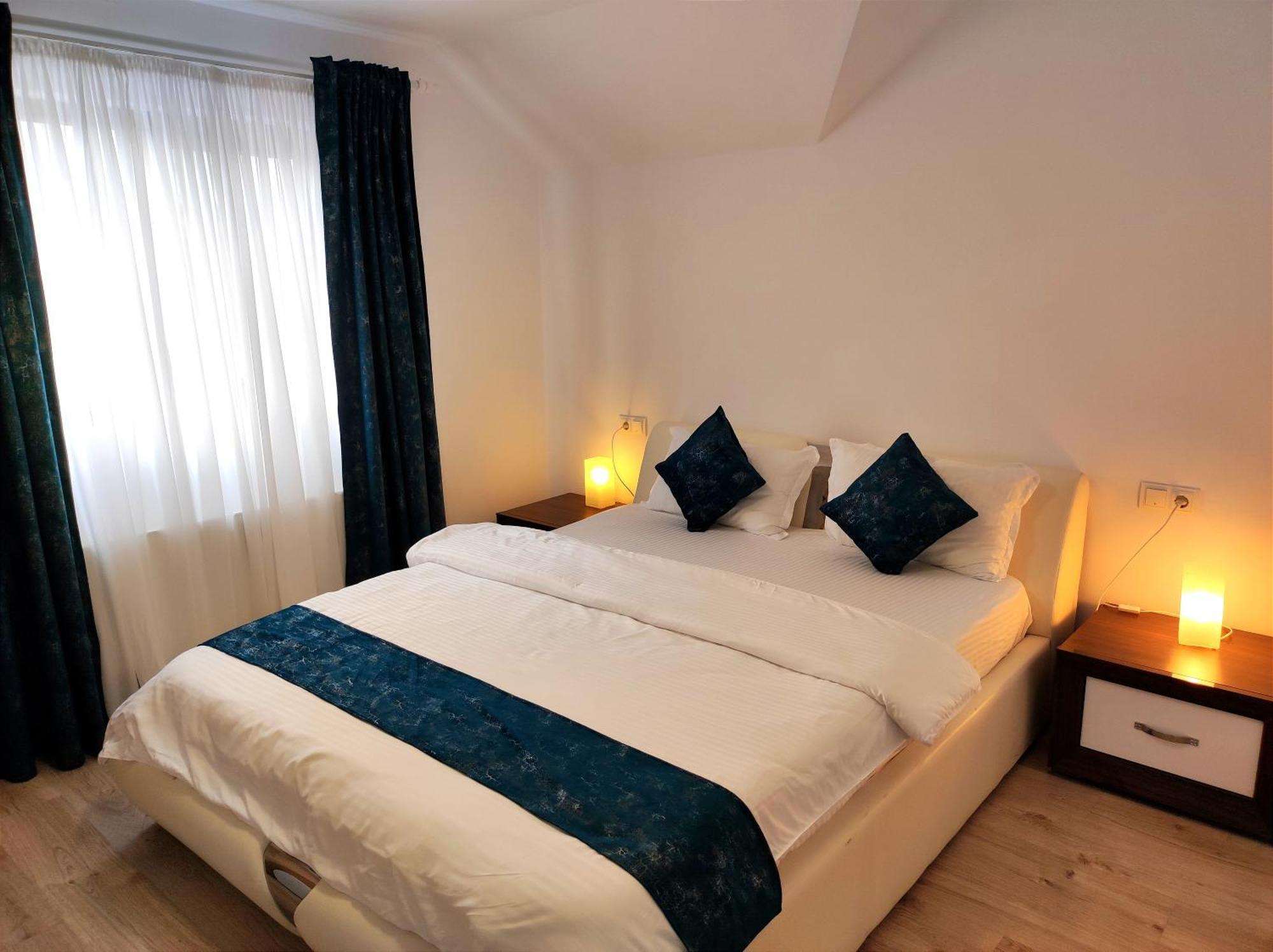 Regal Guest House Sighetu Marmaţiei Esterno foto