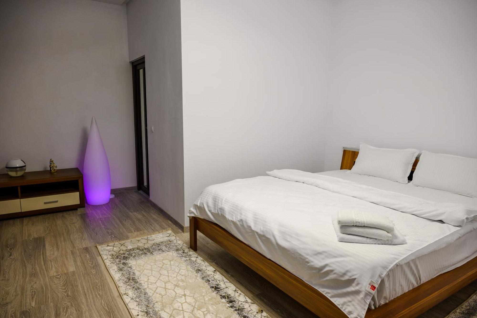 Regal Guest House Sighetu Marmaţiei Esterno foto